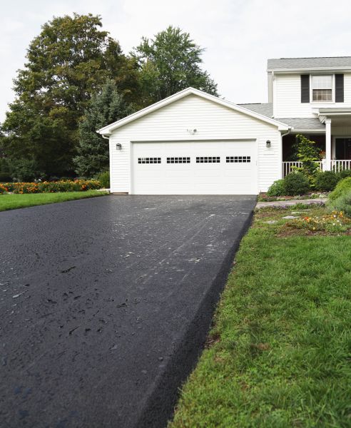 Blacktop Driveway Paving in Murrells Inlet